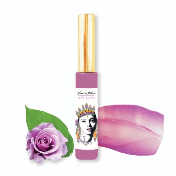 Purple Berry Grape Sheer Tint Organic Lip Gloss Plumper Treatment - Picture 6 of 10